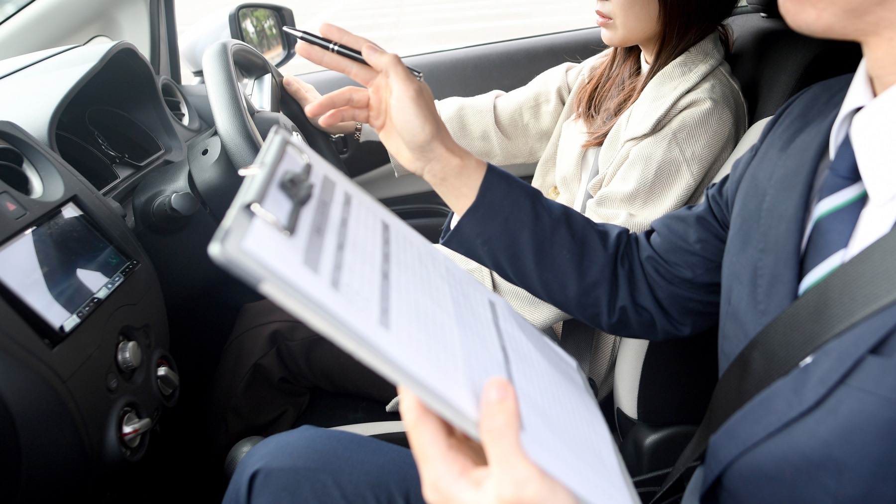 El Gobierno lanza una ayuda de 2.000 euros para apuntarte a la autoescuela