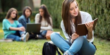 Buenas noticias: la UNIA presenta 41 cursos de verano con becas