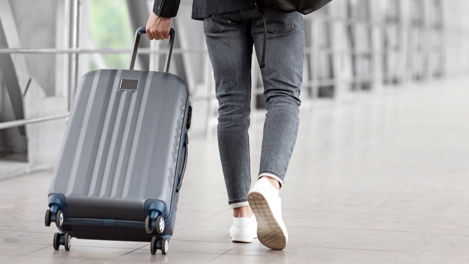 Prohibirán que lleves este dispositivo electrónico en la maleta