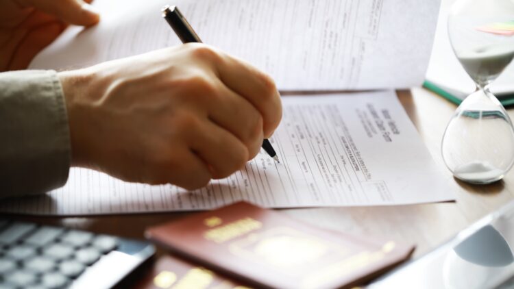 Confirmado: la Seguridad Social urge a revisar tu vida laboral para evitar errores que afecten tu pensión 1 Urge a revisar tu vida laboral para evitar errores que afecten tu pensión