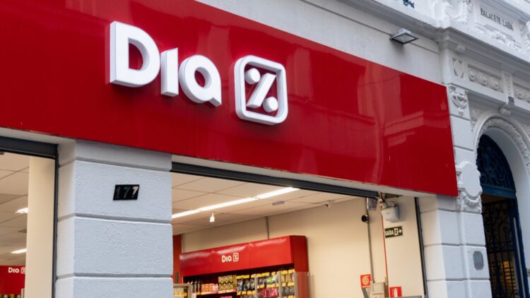 Es oficial: DIA contratará a 800 personas este verano y estas son las comunidades donde más empleo generará 1 Es oficial: DIA contratará a 800 personas este verano