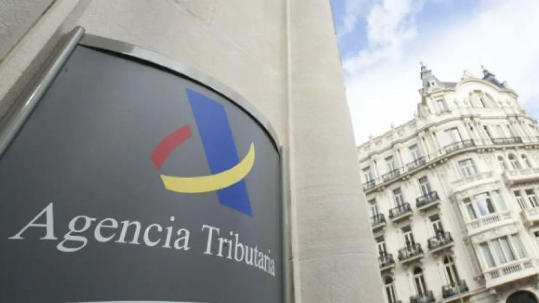 Lo que se lleva Hacienda por cada 50 euros que echas de gasolina