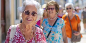 Es oficial: el IMSERSO dará miles de euros a los mayores de 65 años