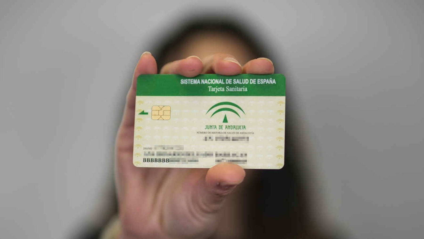 Tu hijo perderá su cobertura con tu tarjeta sanitaria