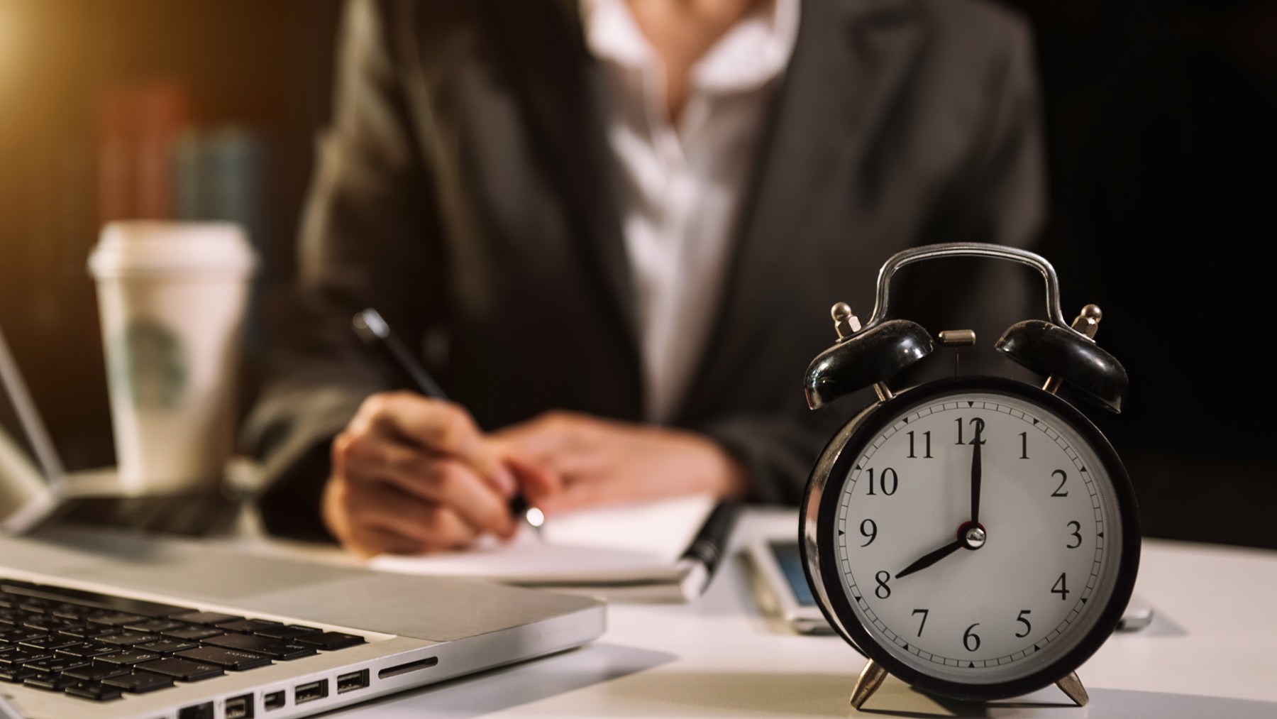 El Supremo permite reducir el sueldo por llegar tarde al trabajo