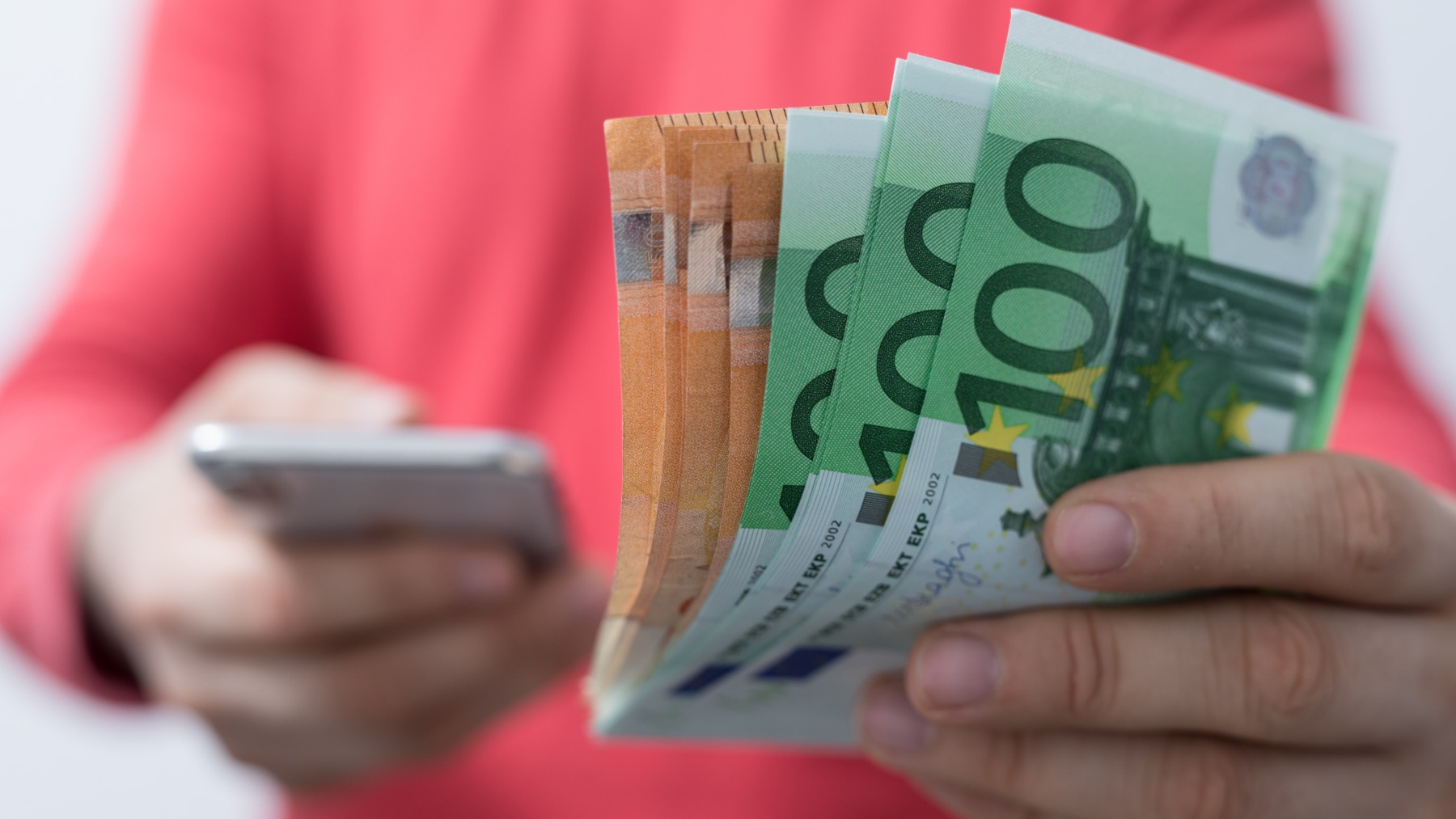 El método del sobre, por el que ahorrarás hasta 2.500 euros al año