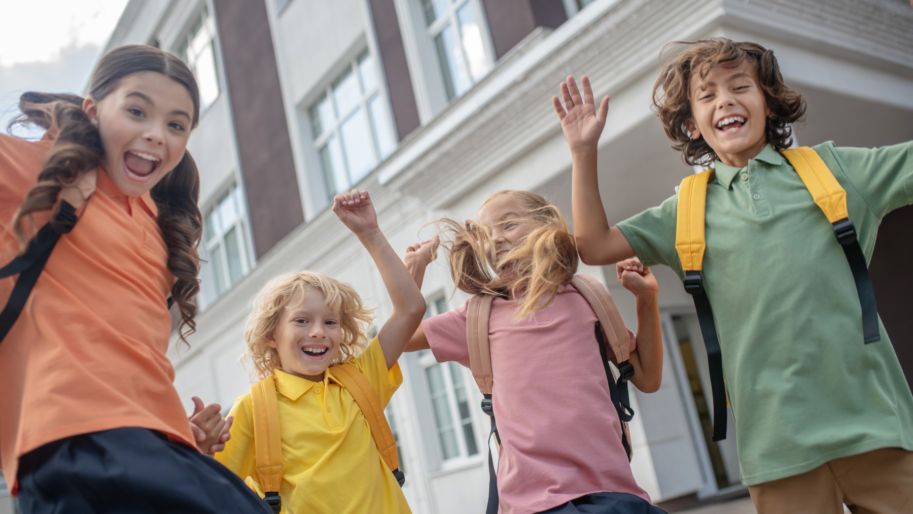 Es oficial: así puedes pedir las actividades extraescolares gratuitas en tardes y festivos que ofrecen los colegios públicos de Madrid.