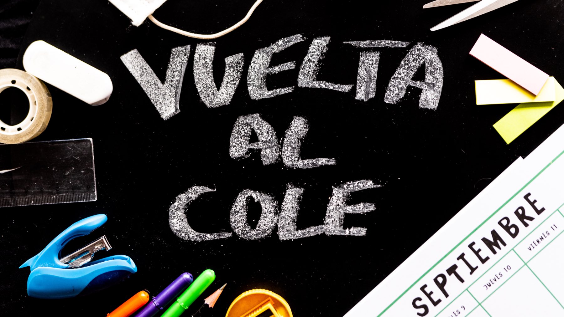 Estas comunidades dan ayudas para idiomas y material escolar