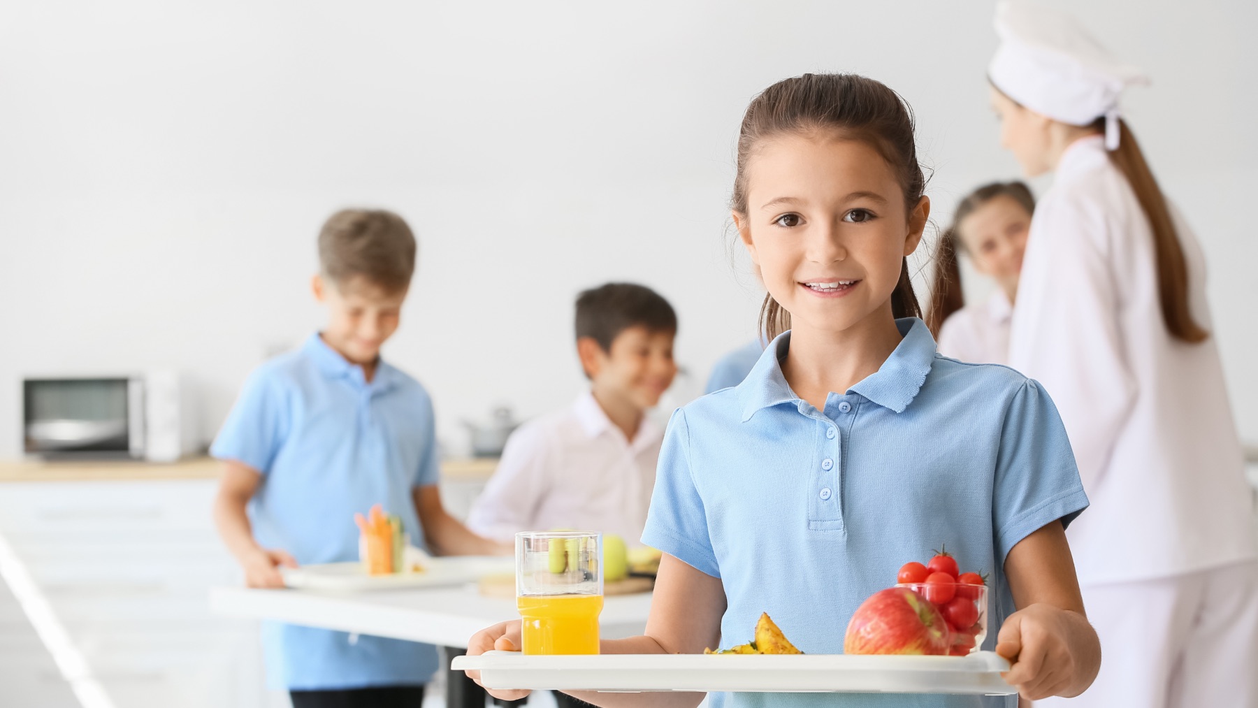 El SEPE lanza una oferta masiva de puestos de trabajo en comedores