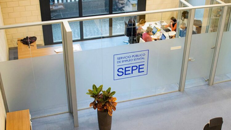 Confirmado: así puedes acceder a los 6.660 euros del SEPE si no tienes derecho a prestación por desempleo 1 Confirmado: así puedes acceder a los 6.660 euros del SEPE