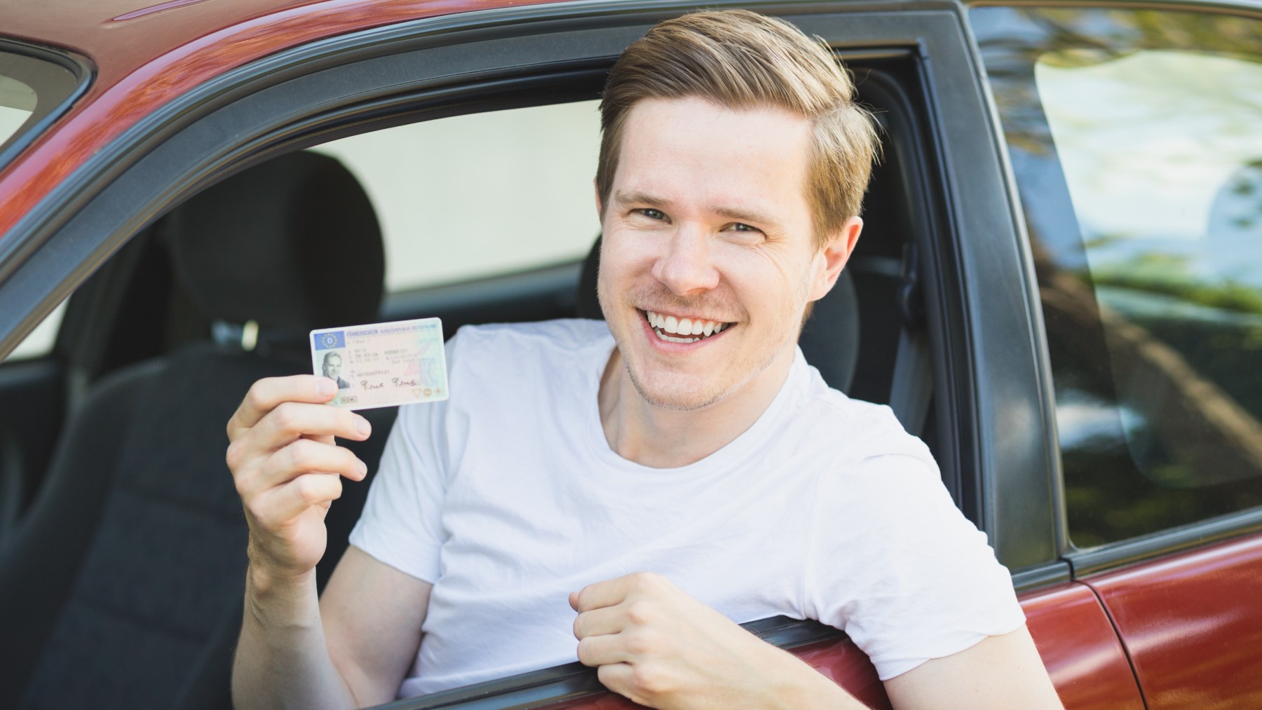 Lo que debes hacer si tu carnet de conducir todavía no ha llegado