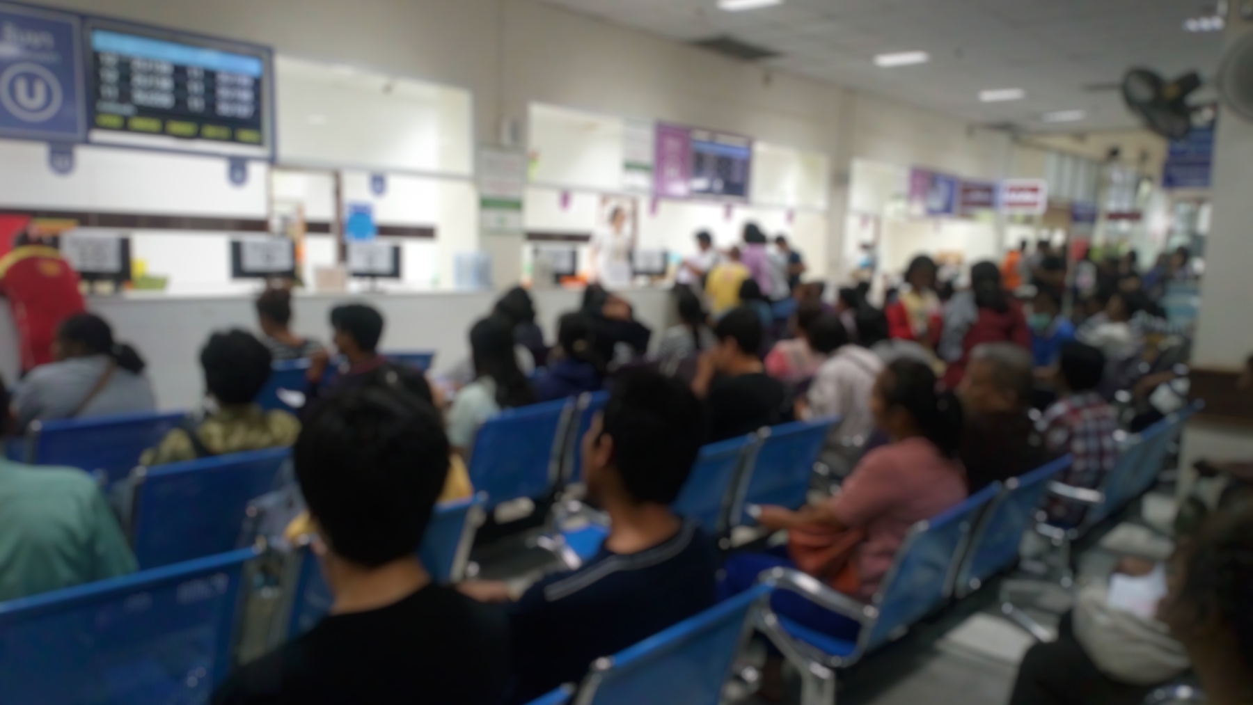 Madrid permitirá pedir cita médica por WhatsApp