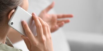 Podrás evitar caer en estafas de teléfonos desconocidos