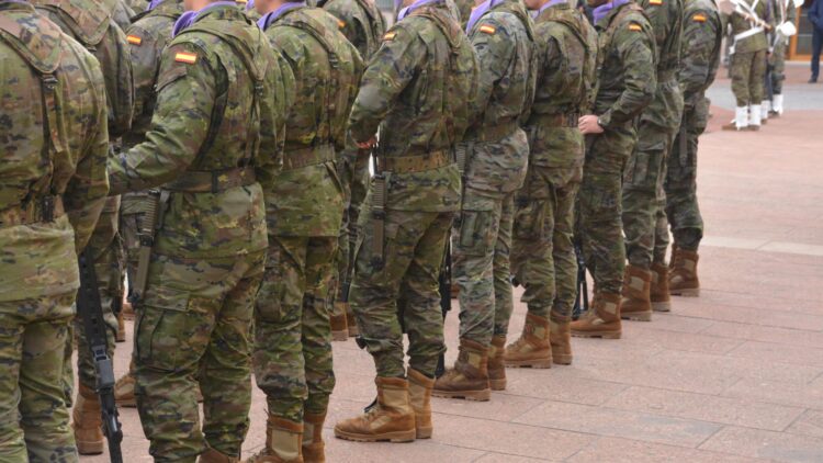 Confirmado por la Seguridad Social: haber hecho la mili te permite jubilarte antes y así puedes solicitar el certificado 1 Haber hecho la mili te permite jubilarte antes