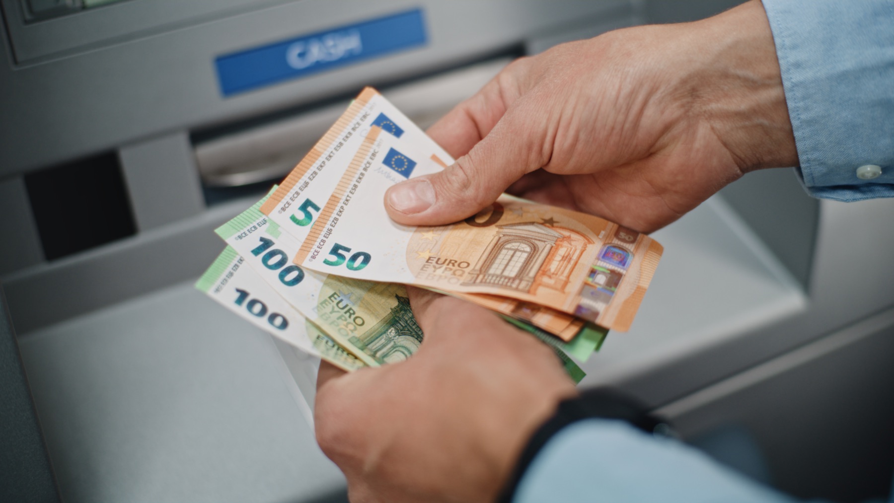 El SEPE lo hace oficial: esta es la ayuda de hasta 600 euros al mes