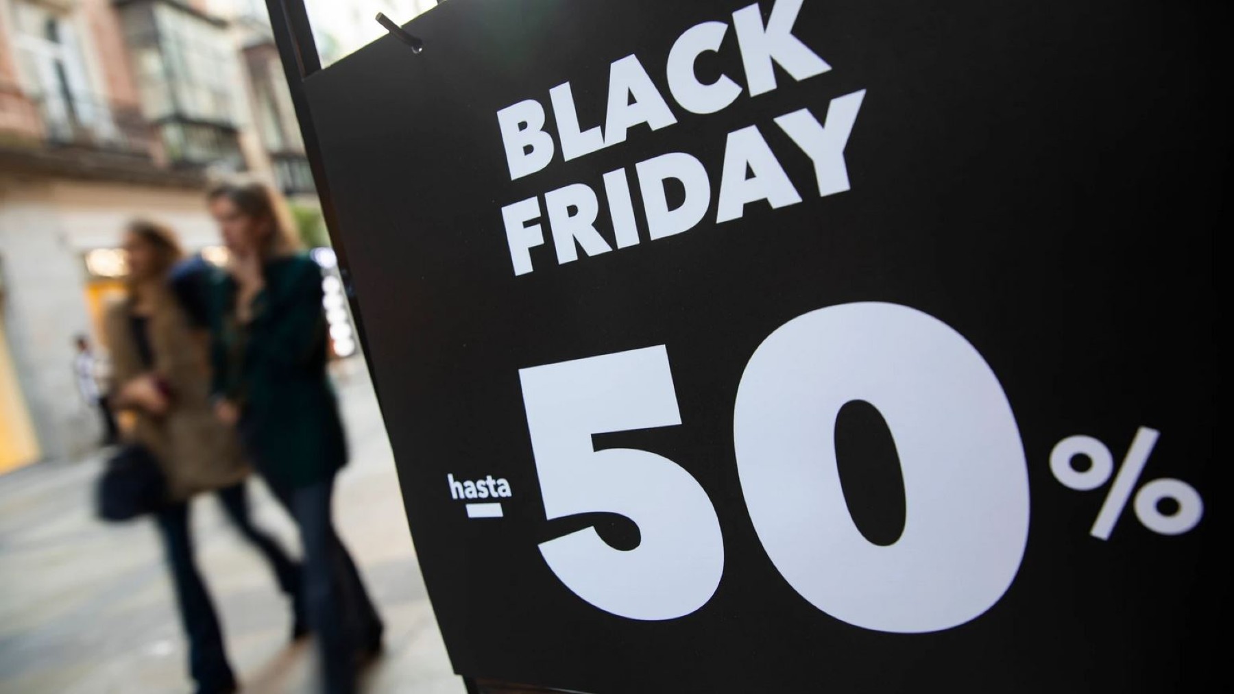 Solo 1 de cada 3 descuentos del Black Friday es real