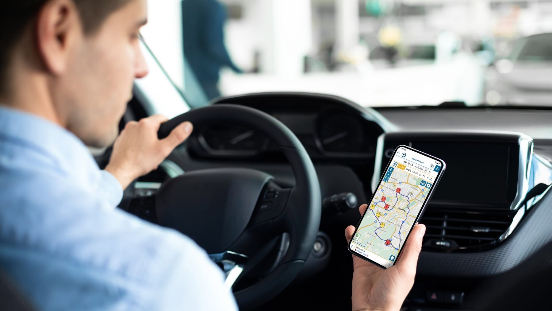 Es una incongruencia multar por usar el móvil en el coche