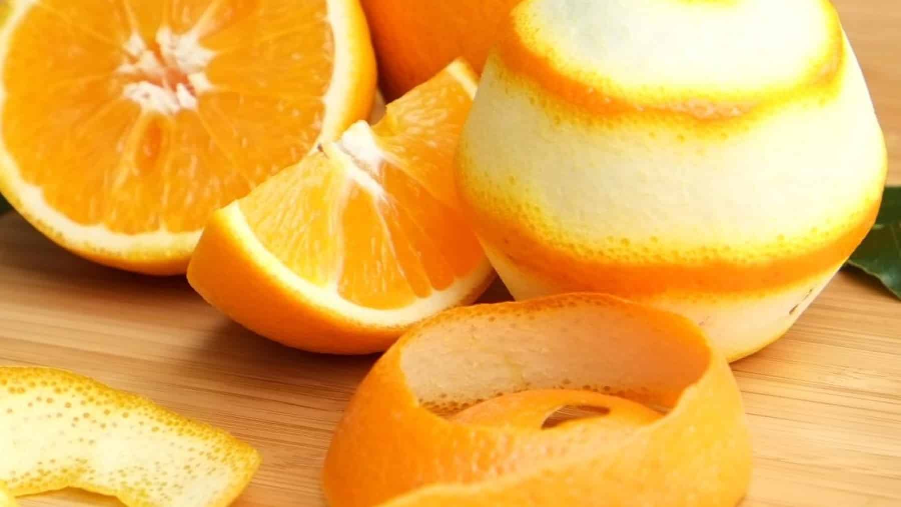 El truco natural con cáscaras de naranja