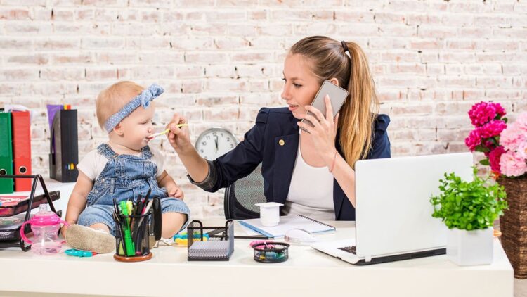 Es oficial: emprender y conciliar si eres autónomo es más fácil gracias a todas estas ayudas a las que puedes acceder.