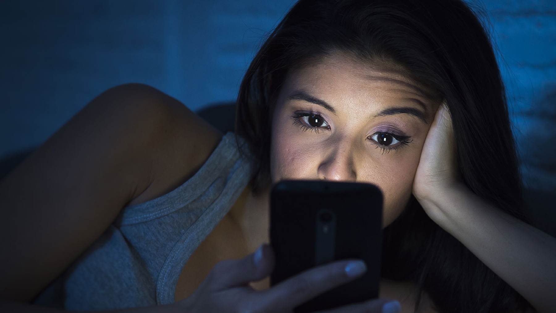 Ni Instagram ni TikTok: si eres de los que viven enganchados al móvil