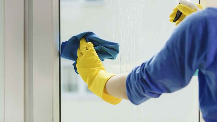 Ana Marina Lasso, española en Suiza: "Cobro más aquí de limpiadora que un ingeniero en España"