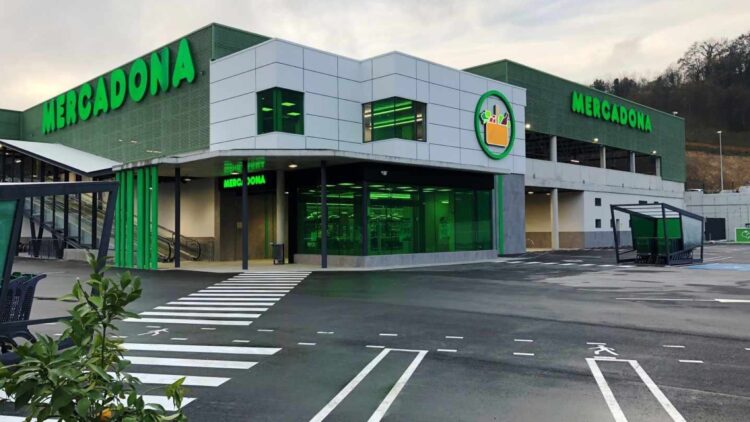 Ni almendra ni duro tradicional: el turrón de Mercadona que mezcla chocolate, yogur y fruta y rompe todos los esquemas.